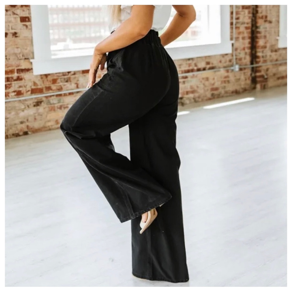 30 Fabulous Stone Wash Wide Leg with Side Pockets - Picture 3 of 3